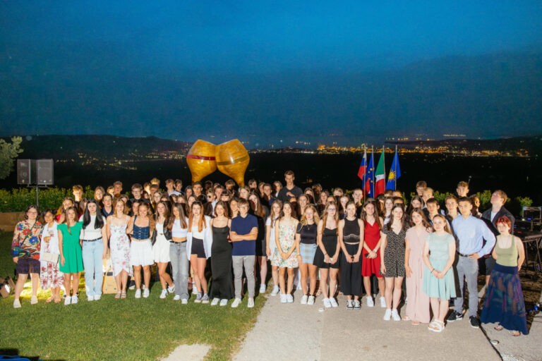 Župan nagradil najuspešnejše osnovnošolce